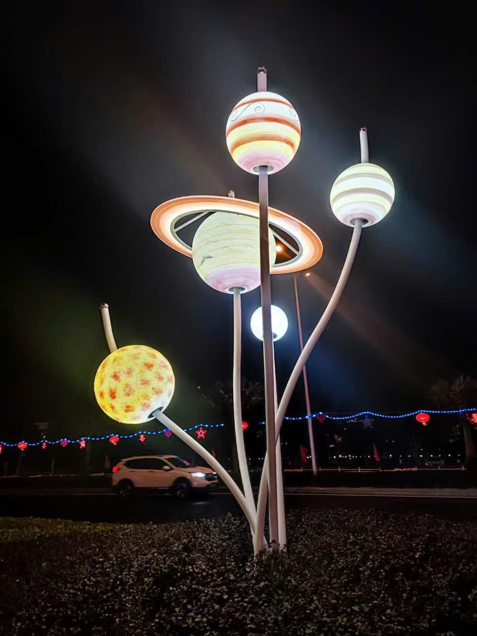 Đèn LED Trang Trí Tạo Hình Mô Phỏng của Zalaa cho các Dự án chiếu sáng cảnh quan Sân vườn, Công viên, điểm Checkin