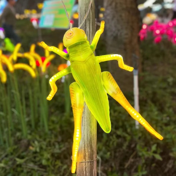 Đèn LED ZALAA Mô Phỏng Châu Chấu Năng Động Cho Vườn Ánh Sáng / Light Garden