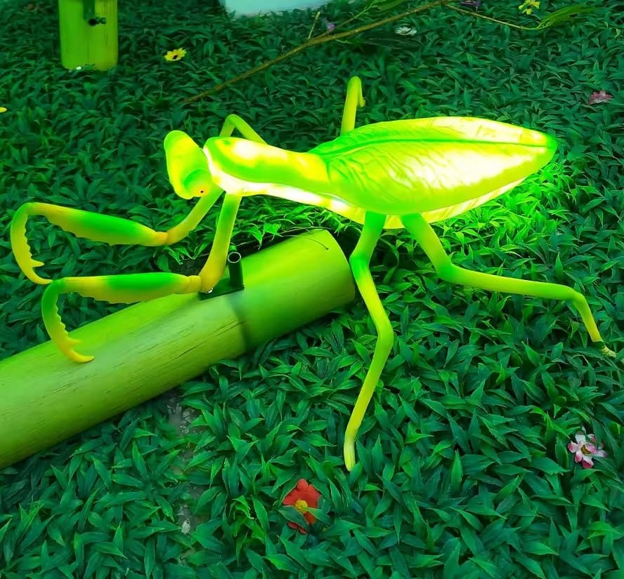 Đèn LED ZALAA Mô Phỏng Con Bọ Ngựa Mantis Năng Động Cho Vườn Ánh Sáng / Light Garden
