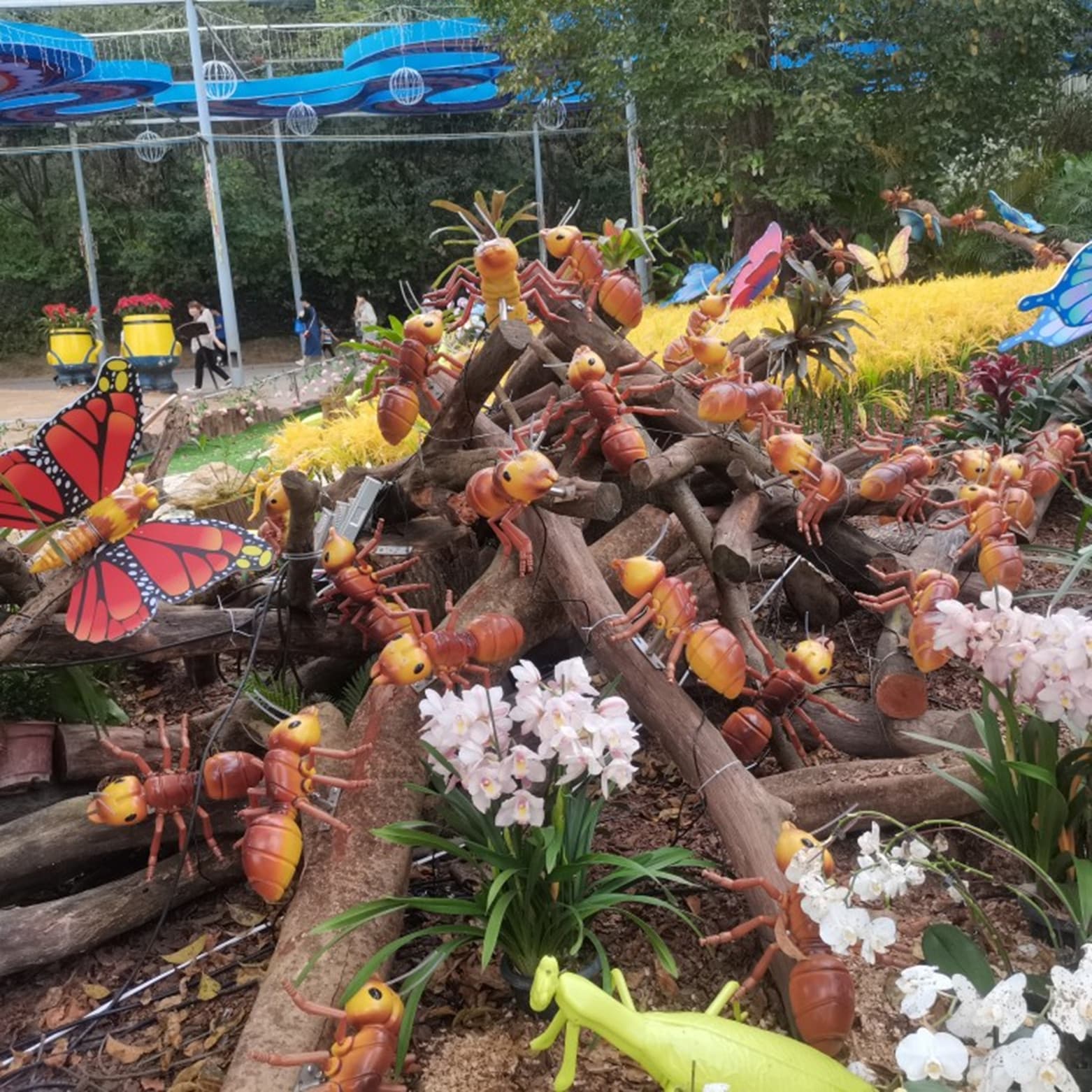 Đèn LED ZALAA Mô Phỏng Con Kiến Ants Năng Động Cho Vườn Ánh Sáng / Light Garden