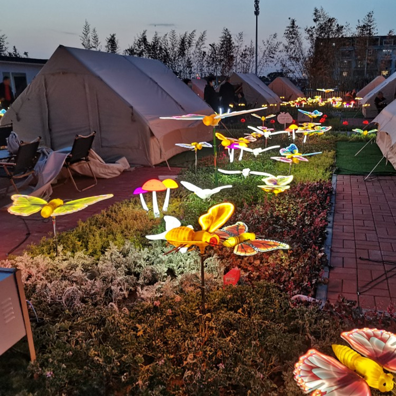 Đèn LED ZALAA Simulator Light Hình Con Ong Không Chuyển Động Mới Lạ