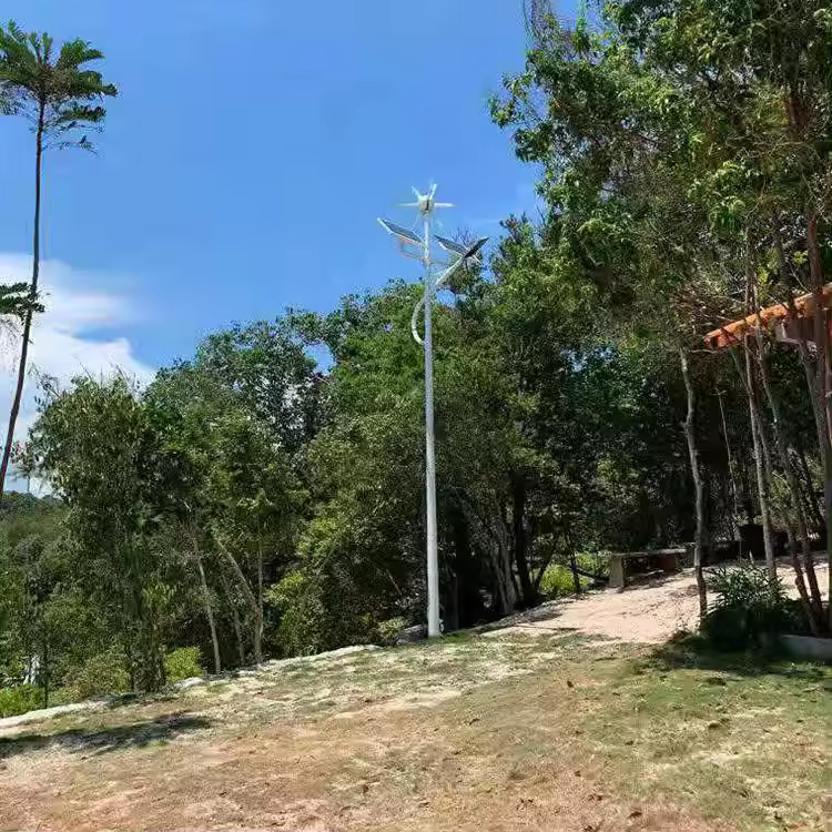 Đèn Năng Lượng Mặt Trời lai Tuabin Gió cho đồi núi, ven biển, nông thôn