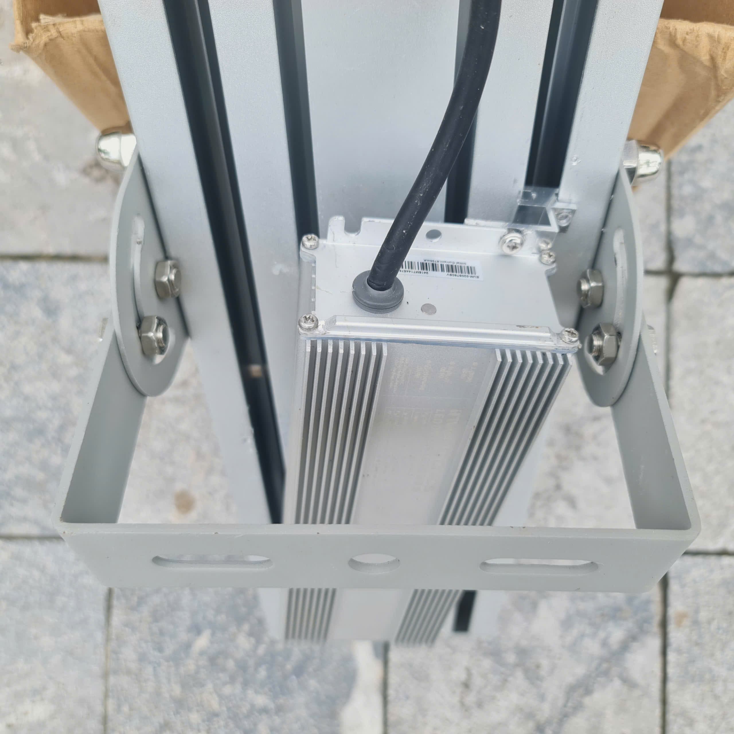 Đèn pha led 300w SFL-300COB thuyền đánh cá chống nhiễu sóng