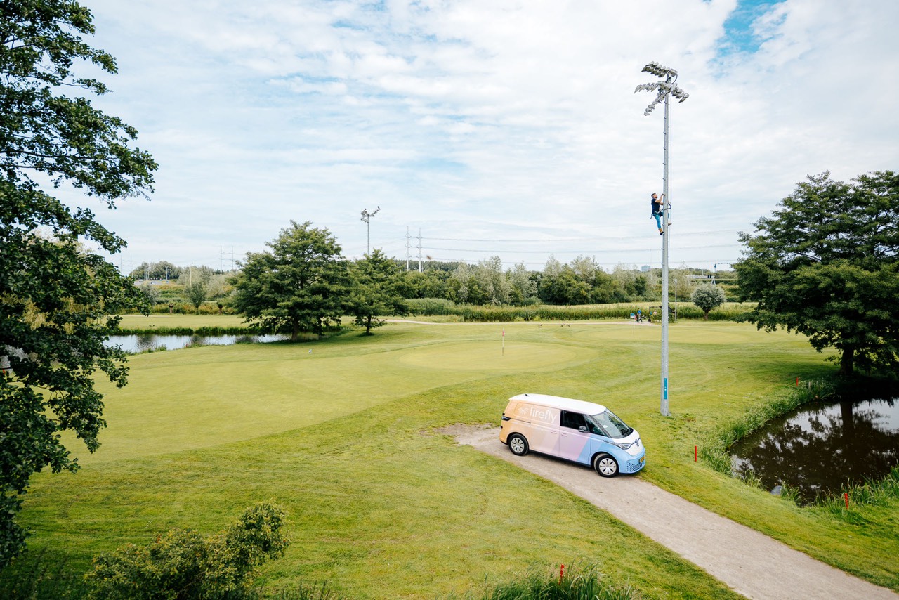 Đèn Sân Thể Thao Eagle ZSG-EG 600W đến 1800W - Giải Pháp Chiếu Sáng Thông Minh Zalaa/Soga Smart Lighting