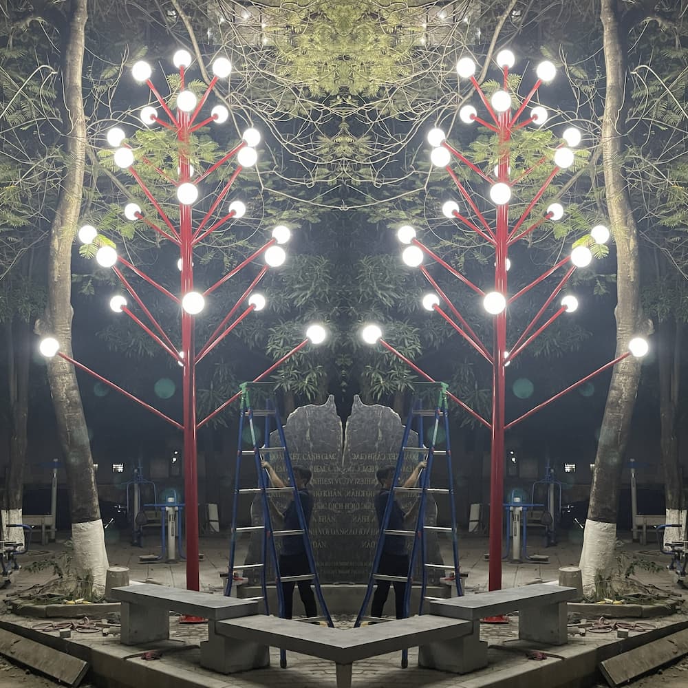 Đèn Trang Trí Cây Thông Lắp Tay Cầu D200 Cao 5m D141/76