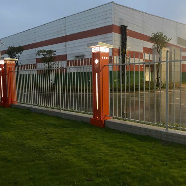 Bộ đèn tuýp LED 1M 50W năng lượng mặt trời ứng dụng cho Đèn trụ cổng, tường rào