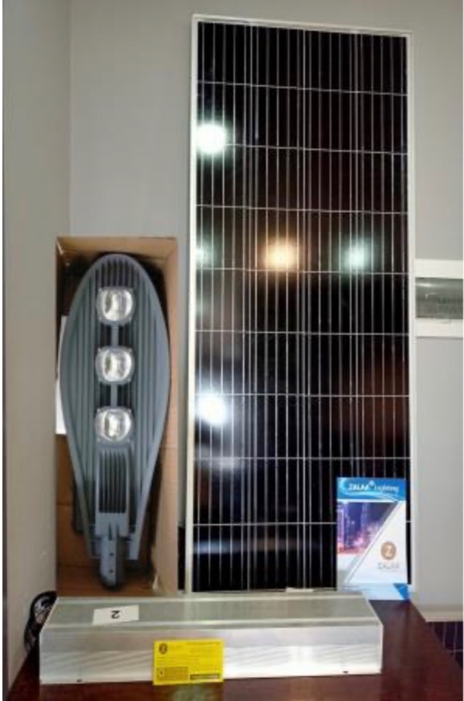 Đèn năng lượng mặt trời 100w - Dự án