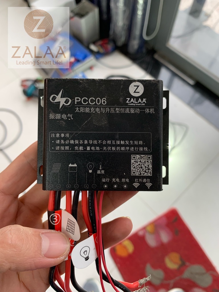 Bộ điều khiển đèn năng lượng mặt trời Mã số P1240 ZSML-100 ZALAA