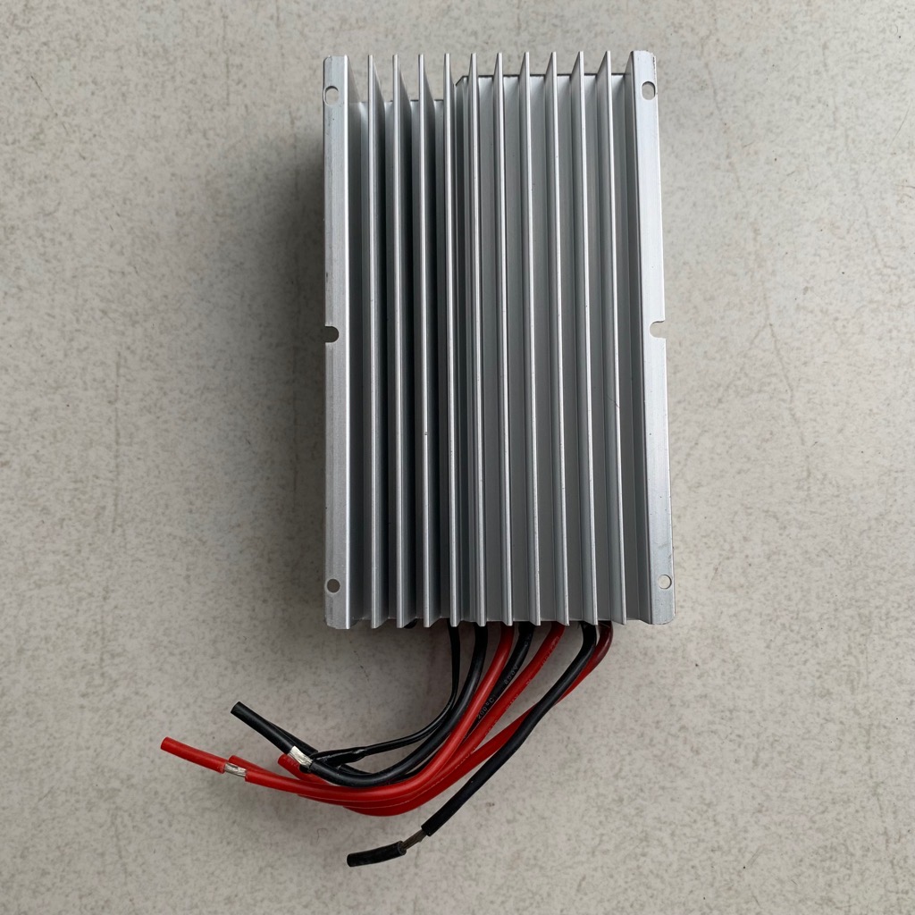 Bộ điển sạc xả năng lượng mặt trời MPPT 12v 24v output 12V - 36v ZSmart