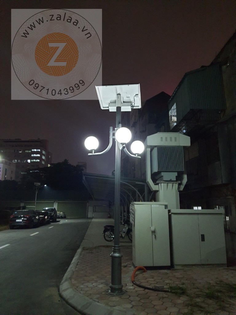 Cột Đèn Trang Trí Công Viên sử dụng năng lượng mặt trời thân đế gang đúc