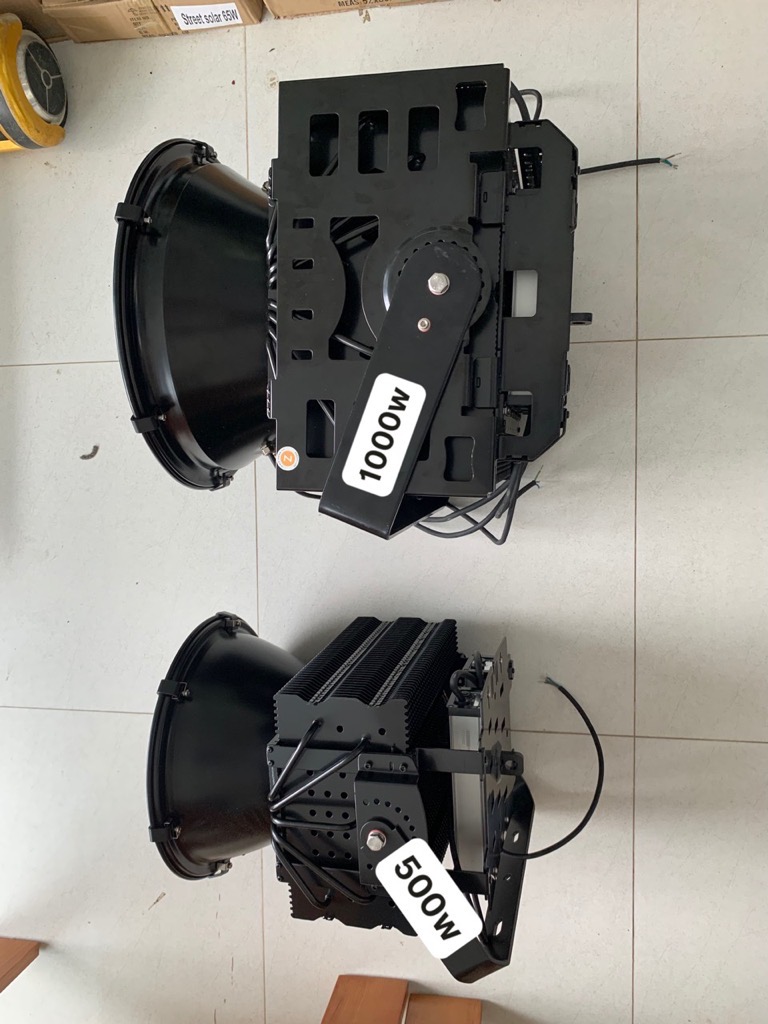 Đèn Pha Chiếu Xa công suất lớn dành cho sân Golf, cẩu tháp 500W ZFR-500PL