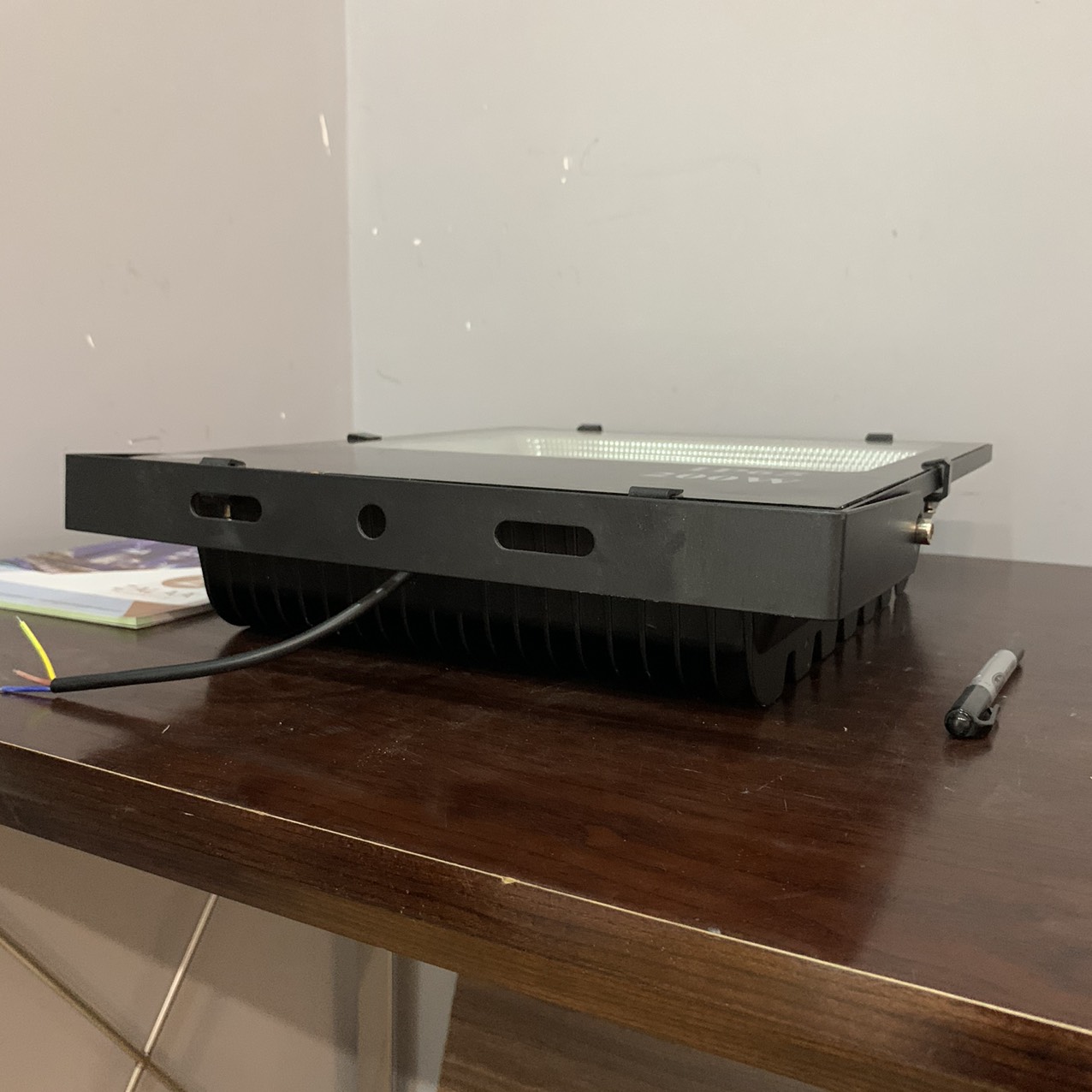 Đèn Pha LED 200W Chip COB bảng LED bảo hành 2 năm ZFR-200COB