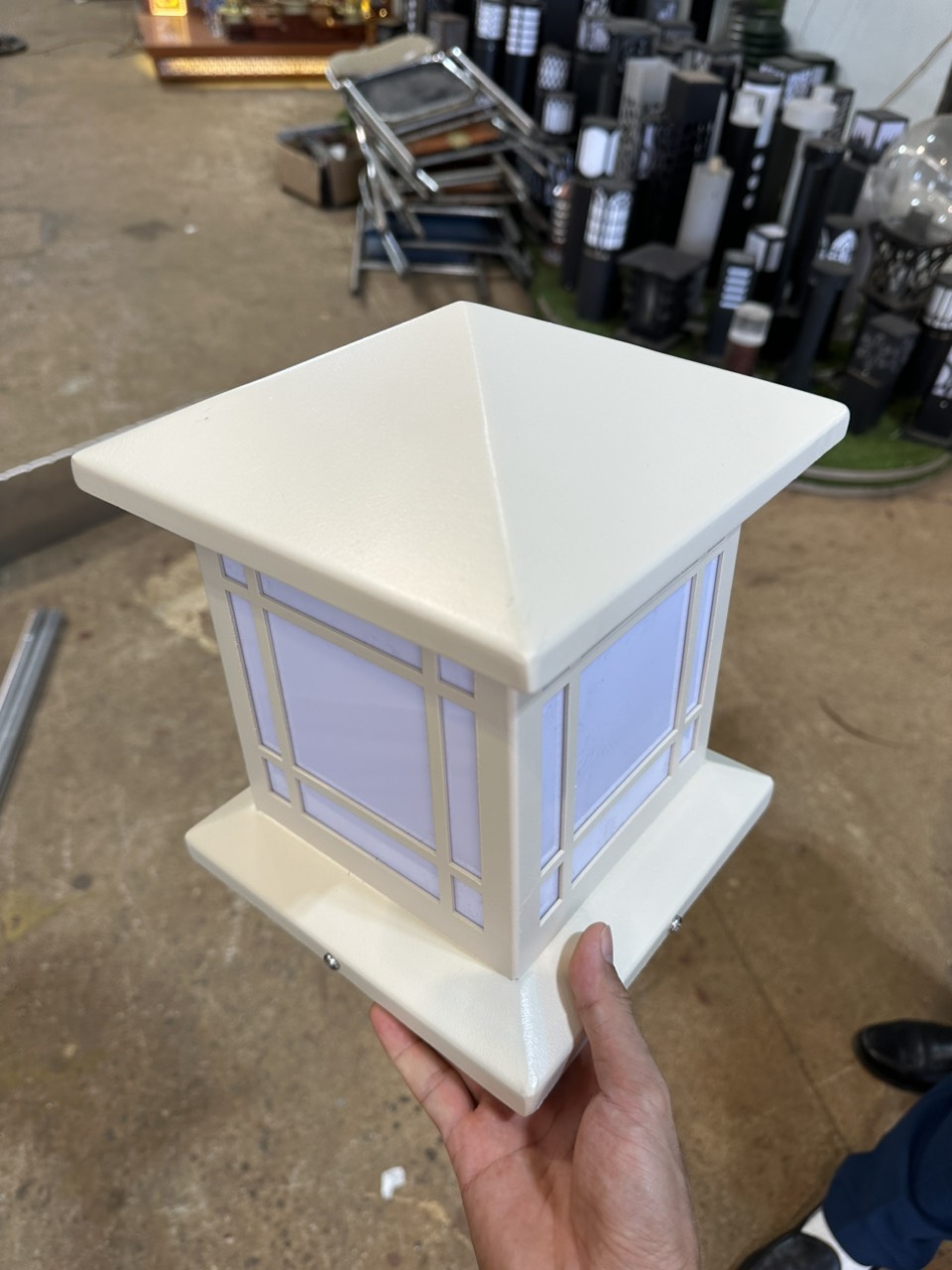 Đèn Trụ Cổng Vuông D250mm LED-E27 Chất liệu Inox Sơn theo yêu cầu