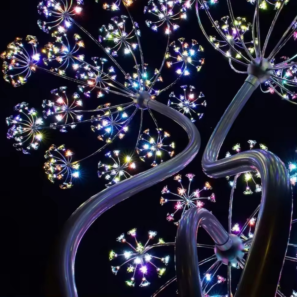 Trụ Cột và Đèn LED Kiểu dáng Chùm Hoa Pha Lê Ánh sáng RGB đổi màu đẹp lạ cho Công viên