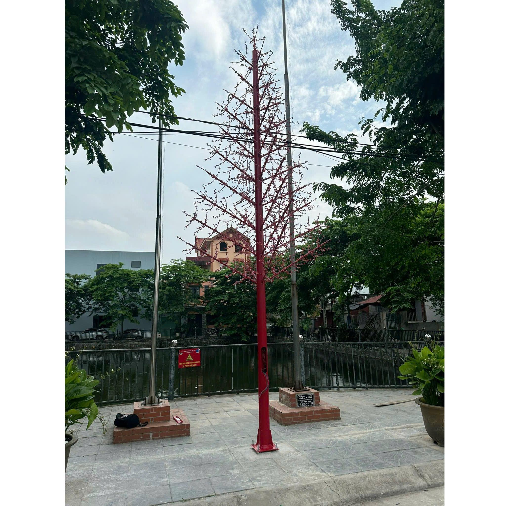 Trụ Đèn LED Cây Thông Cao 7 mét - Trang trí cảnh quan sân vườn | LED Pine Tree Lights Pole H7M