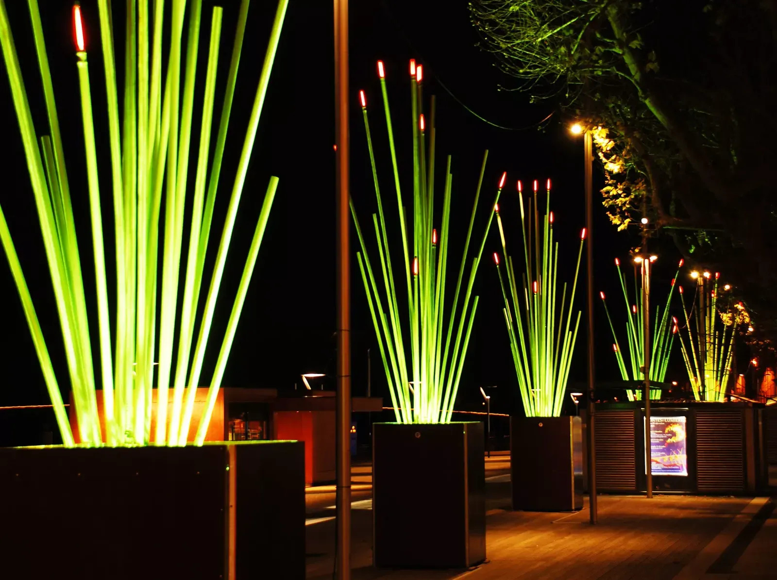 Trùm Cột Đèn Trang Trí Kiểu Khóm Tre Nhiều Màu Chiếu sáng Sân vườn, Khu đô thị mới