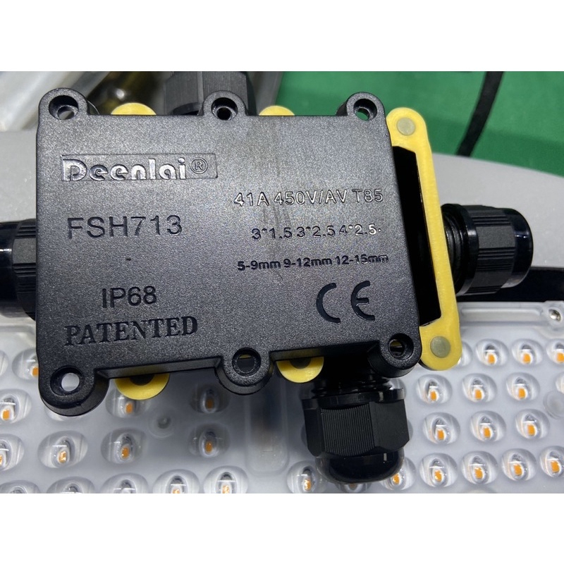 Hộp Nối Dây Điện 4 Chiều 2-2 Deenlai FSH713-4 Ngoài Trời Chống Nước IP68 Bằng Nhựa - Linh kiện đèn led Zalaa