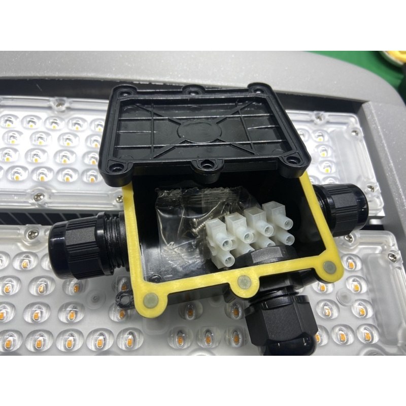 Hộp Nối Dây Điện 4 Chiều 2-2 Deenlai FSH713-4 Ngoài Trời Chống Nước IP68 Bằng Nhựa - Linh kiện đèn led Zalaa