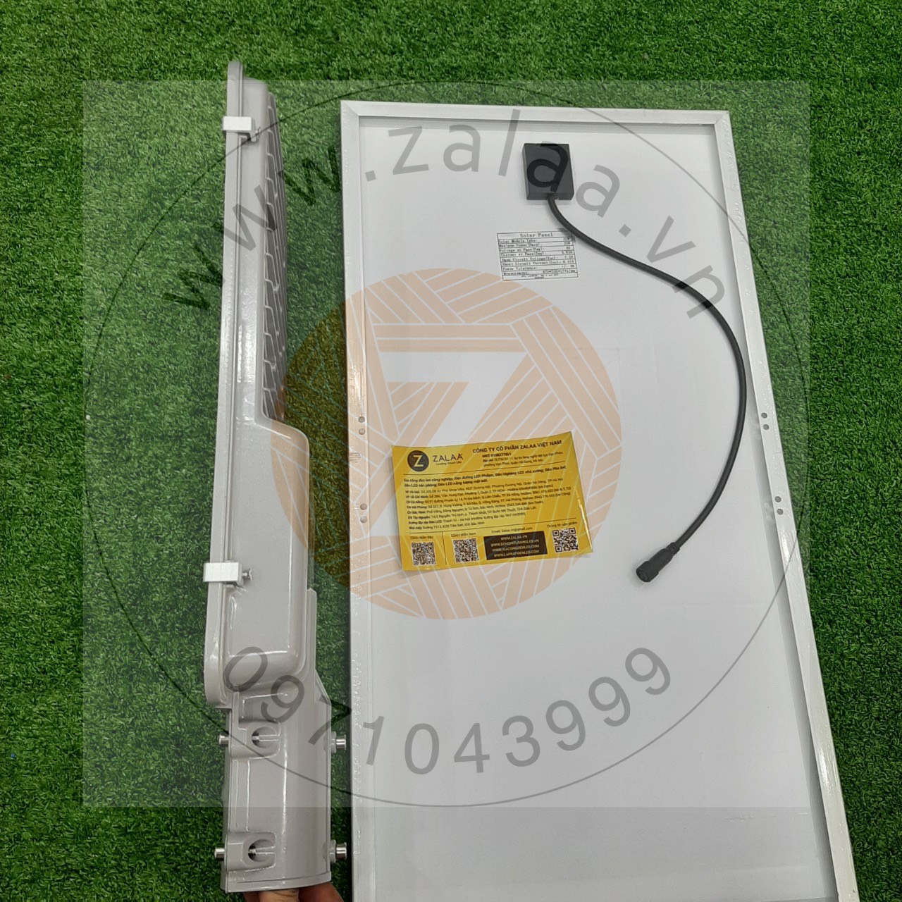 Đèn LED Năng Lượng Mặt Trời cao cấp 150W mã số ZBT-150S ZALAA