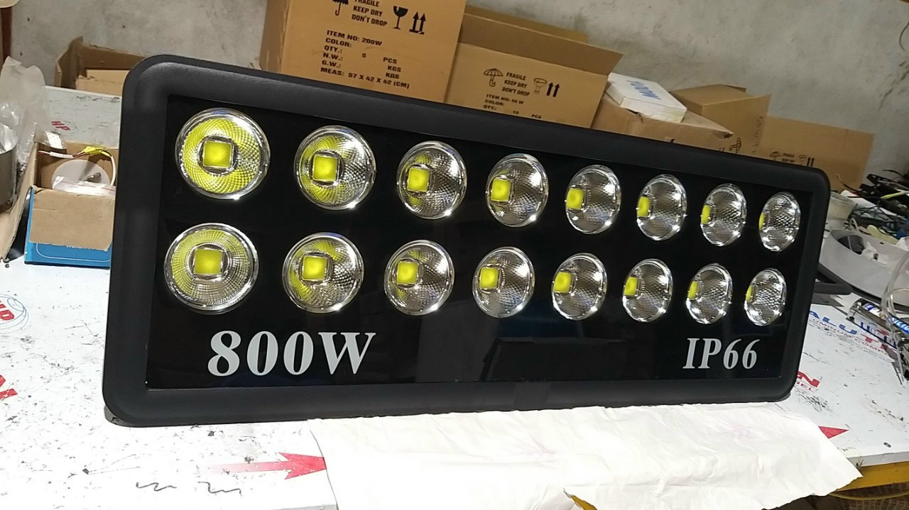 Đèn Pha LED Cốc 800W Mã sản phẩm ZFS800W ZALAA