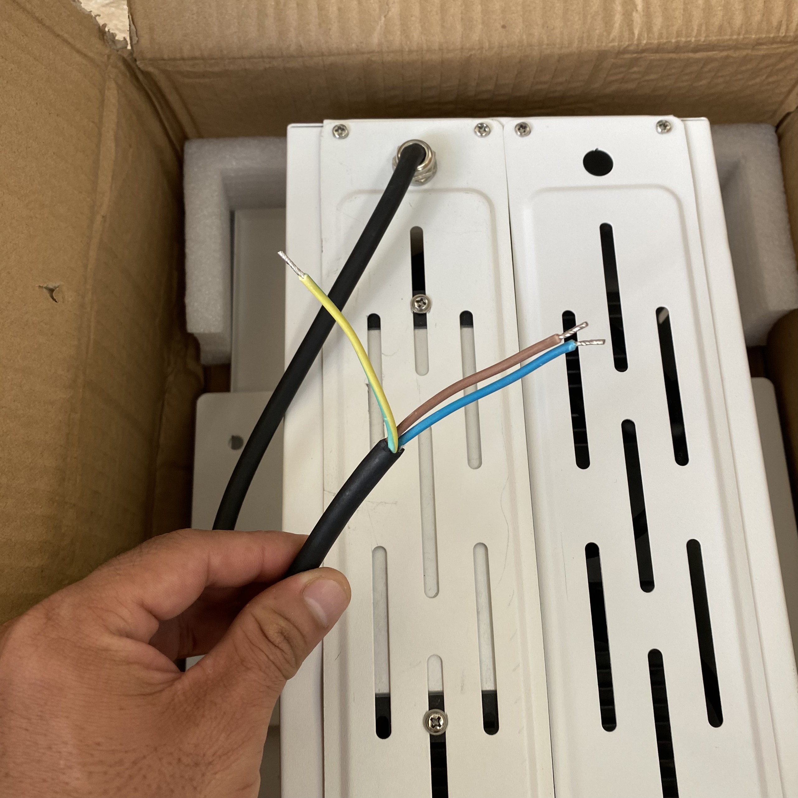 Đèn LED trạm xăng âm trần 100w, 150w, 200w mã số ZPMD-TX-100 zalaa