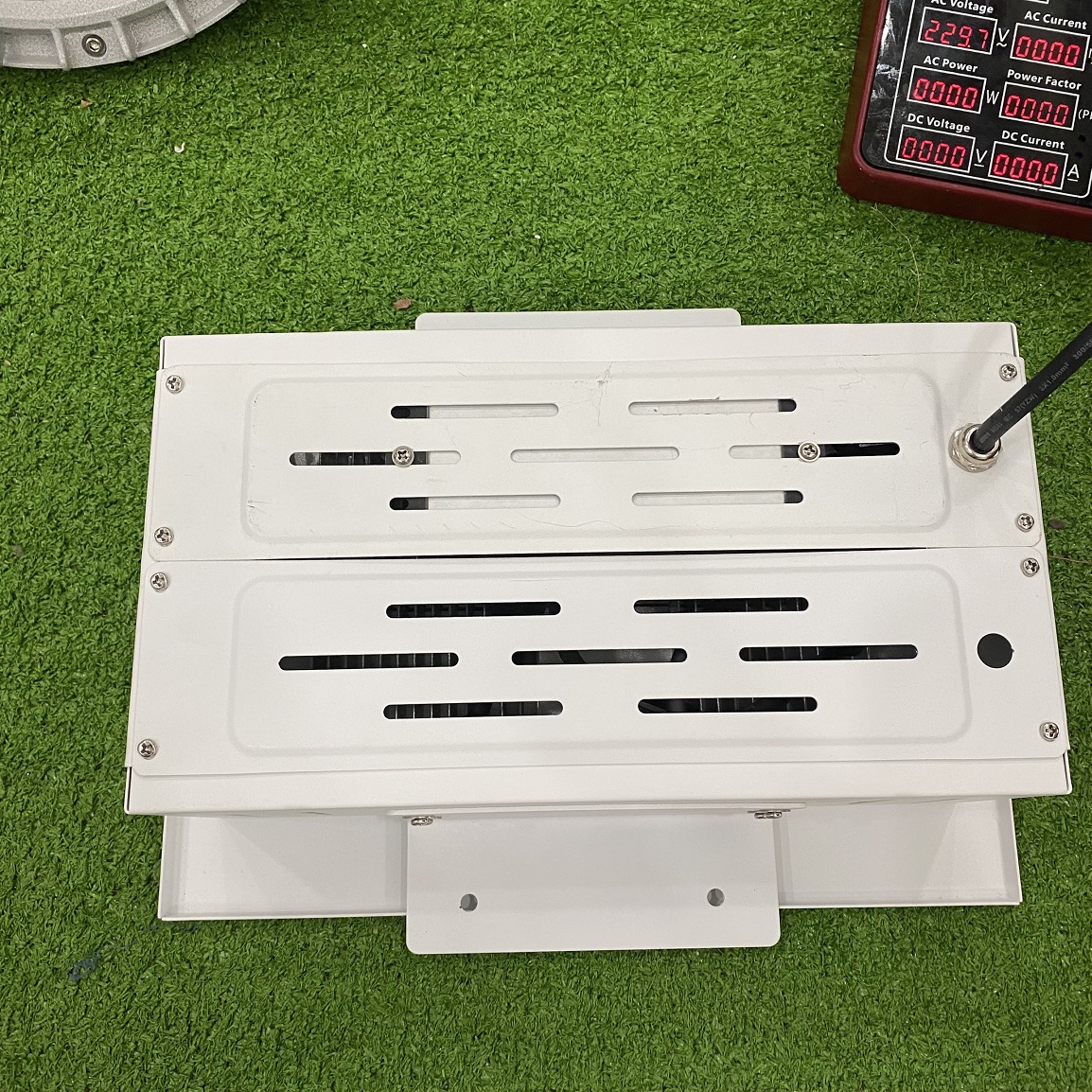 Đèn LED trạm xăng âm trần 100w, 150w, 200w mã số ZPMD-TX-100 zalaa