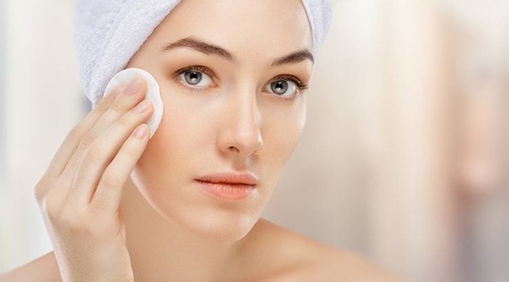TẠI SAO CẦN TẨY TRANG HẰNG NGÀY? LƯU Ý QUAN TRỌNG KHI SỬ DỤNG SẢN PHẨM TẨY TRANG TẠI SAO CẦN TẨY TRANG HẰNG NGÀY? LƯU Ý QUAN TRỌNG KHI SỬ DỤNG SẢN PHẨM TẨY TRANG