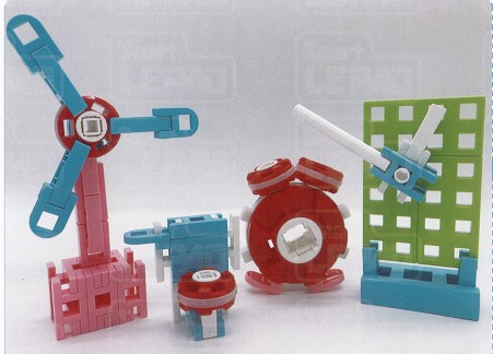 Đồng hồ báo thức- Quạt bàn- Bồn cầu