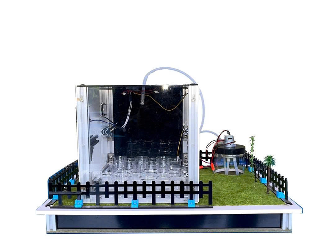 Mô hình STEM Phun tưới cây thông minh