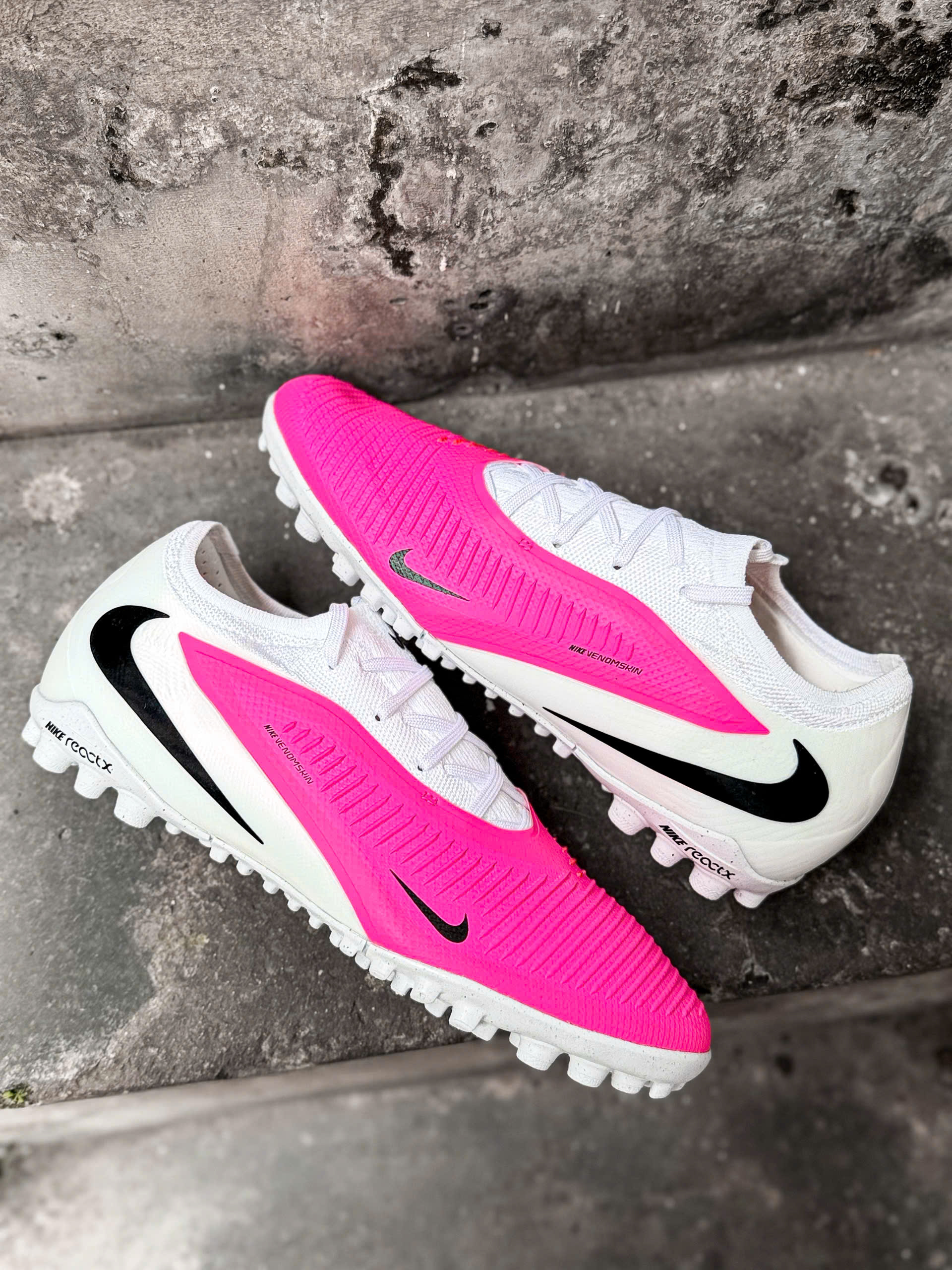 Nike Phantom 6 Low Pro TF