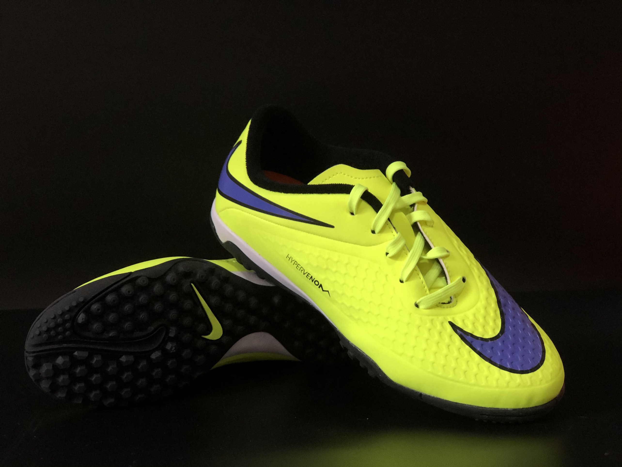 nike hypervenom phelon tf