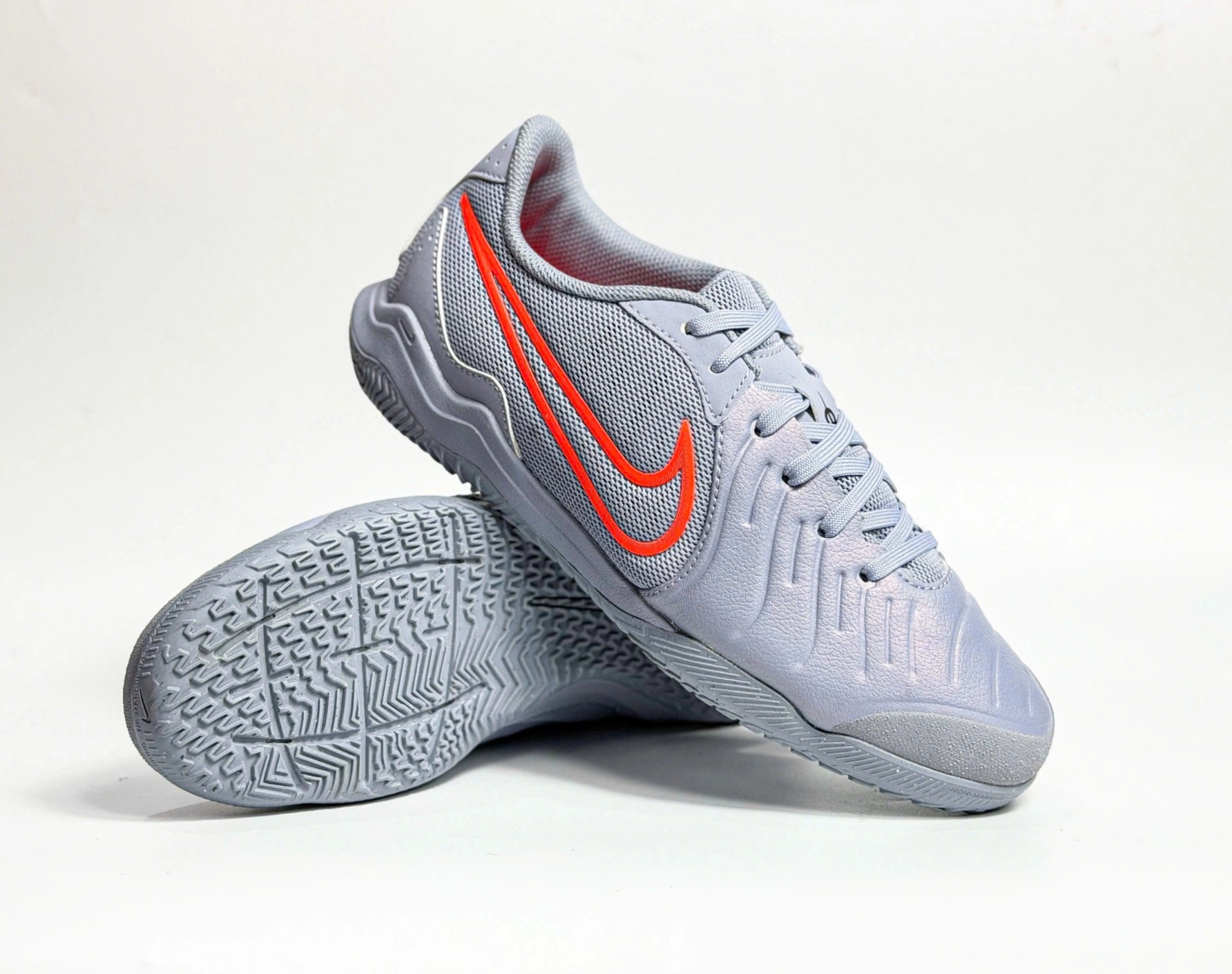 Nike Tiempo Legend 10 Academy IC