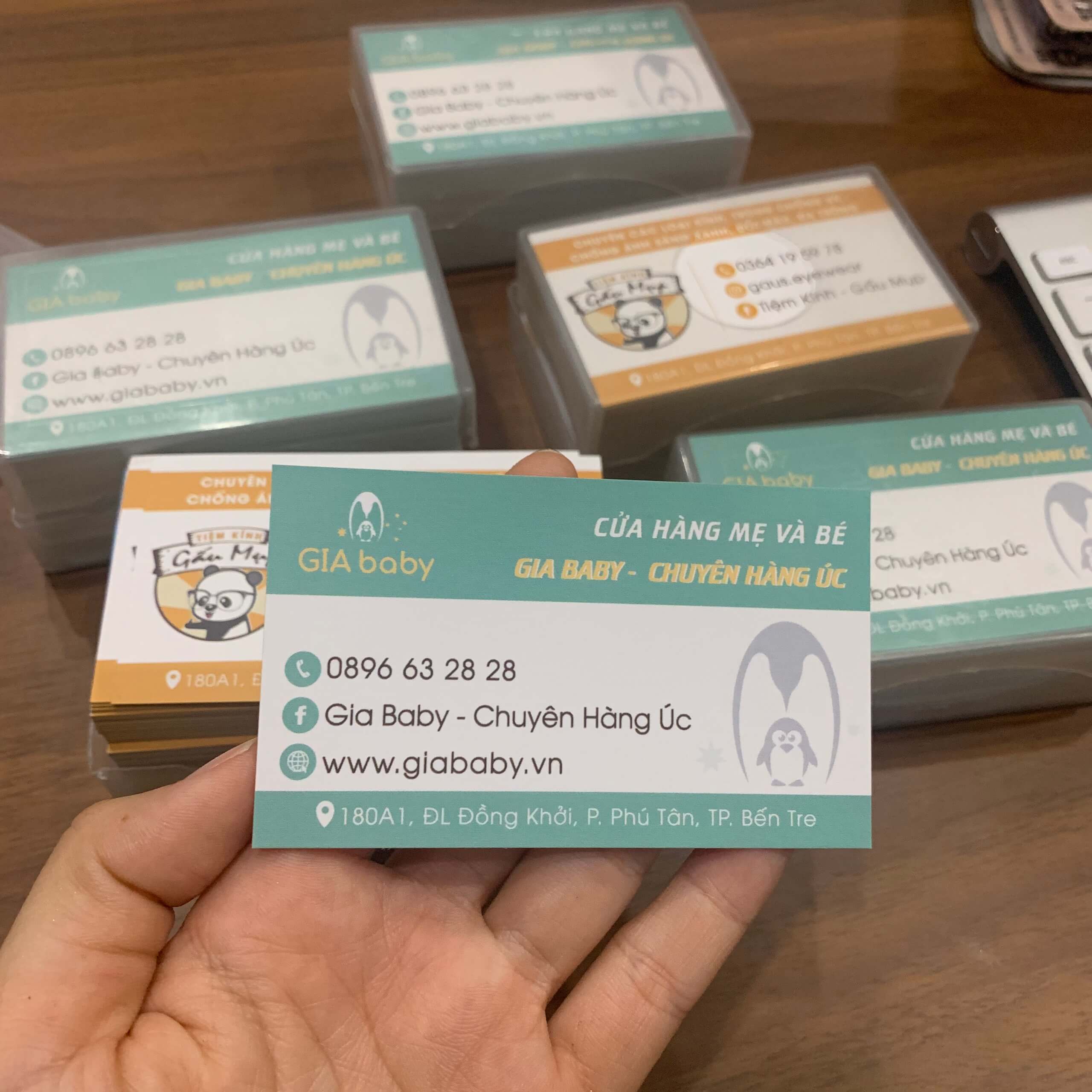 In danh thiếp Gia Baby - Mắt Kính Gấu Mụp tại Still Printing Bến Tre
