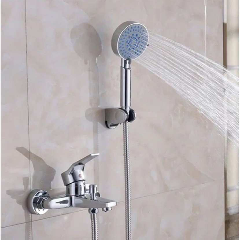 Các loại đầu vòi sen tắm có trên thị trường hiện nay