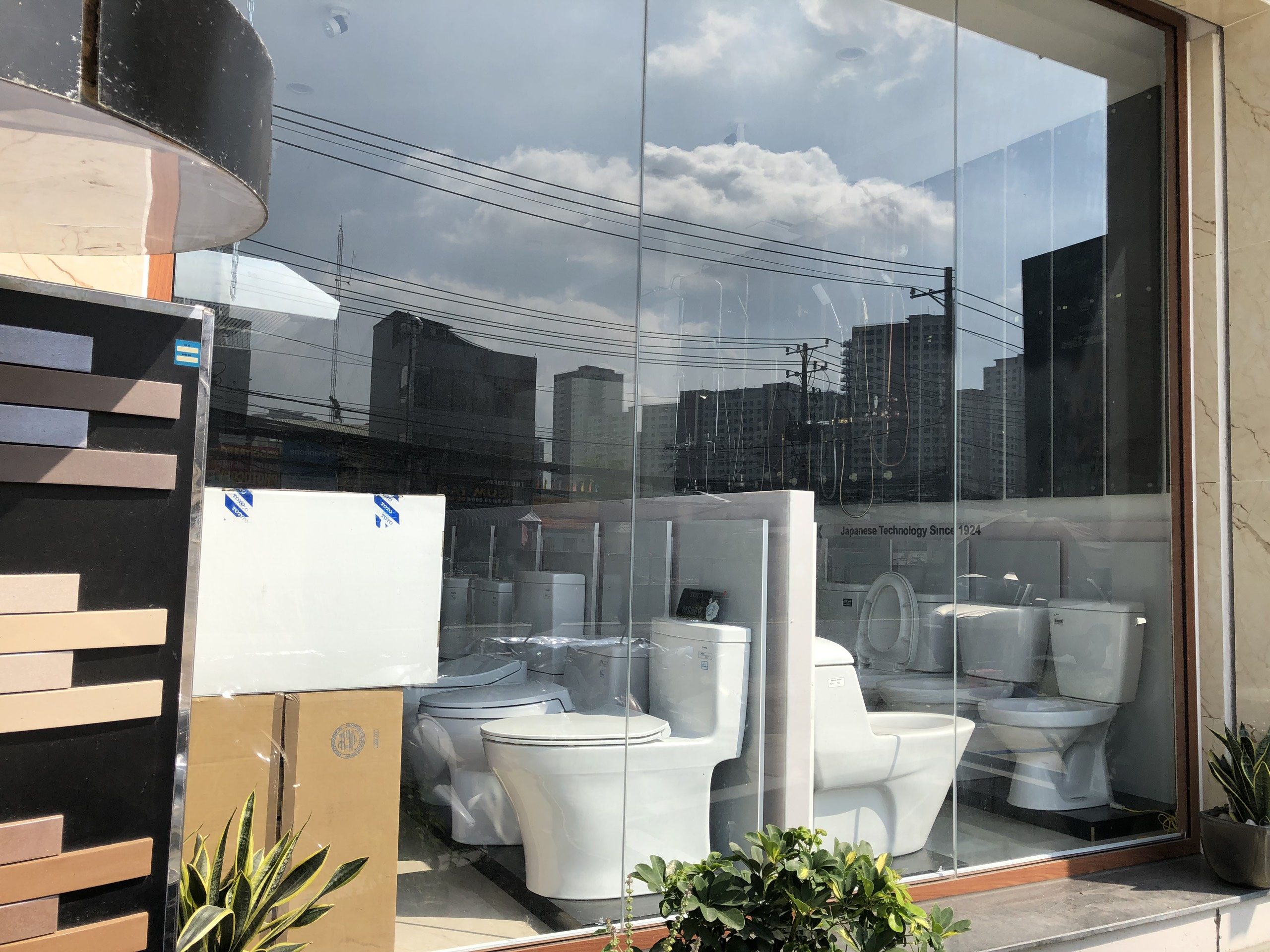 Tìm ở đâu địa chỉ mua thiết bị vệ sinh Inax uy tín cho bạn tại Hà Nội
