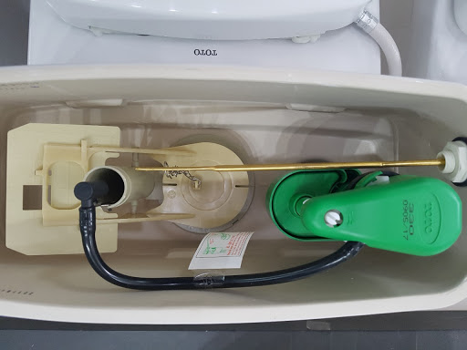 Quá sốc chỉ với 6 triệu 400 ngàn bạn có thể sở hữu ngay bàn cầu TOTO một khối MS864T3 cực hiện đại