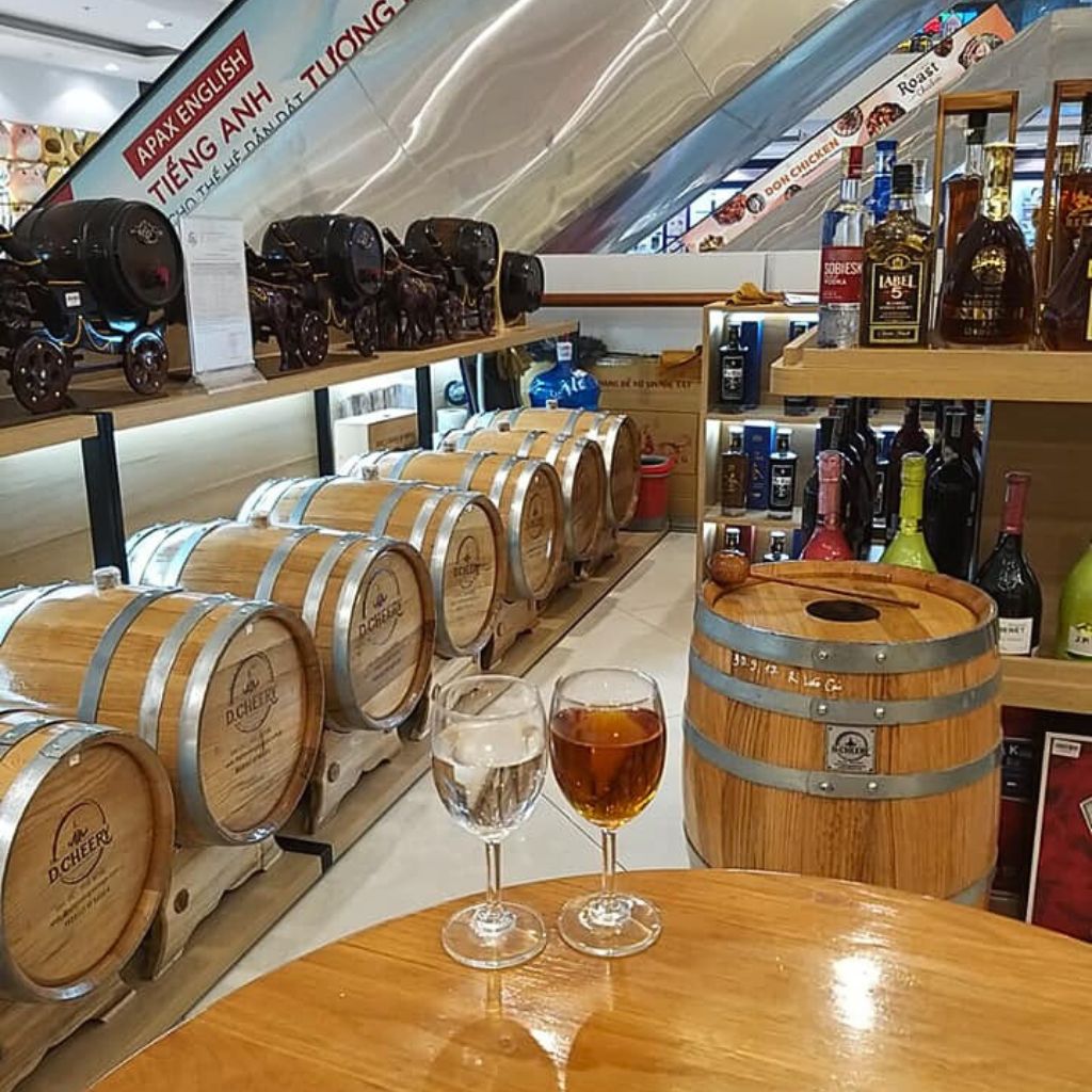 Bật mí hương vị rượu nếp ngâm trong thùng gỗ sồi