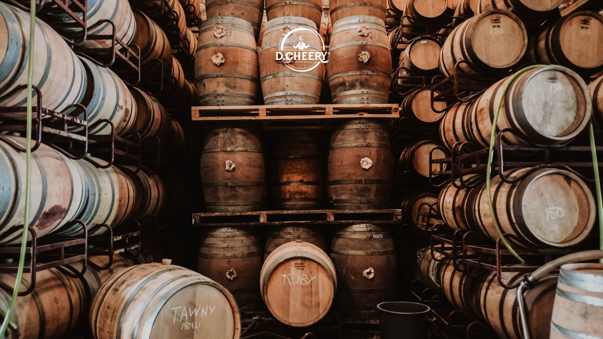 Các loại thùng rượu Port dùng trong sản xuất whisky