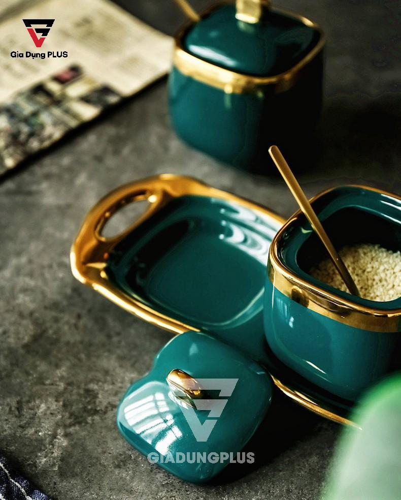 Bộ Ba Hũ Gia Vị Sứ Đặt Bàn Cao Cấp - Màu Xanh Ngọc Phỉ Thuý - Gốm Sứ Thủ Công của Baike | Màu xanh ngọc phỉ thuý sang trọng cho vua chúa, quý tộc