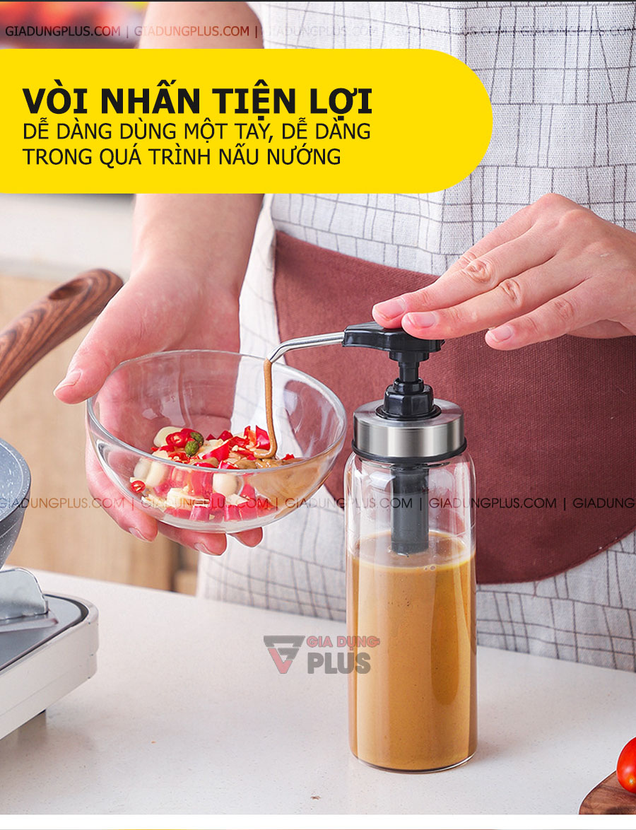 Chai thuỷ tinh đựng nước sốt, tương ớt có vòi nhấn thông minh Kuake | Có vòi nhấn thông minh, giúp dễ dàng lấy sốt bằng một tay, tiện lợi và sạch sẽ