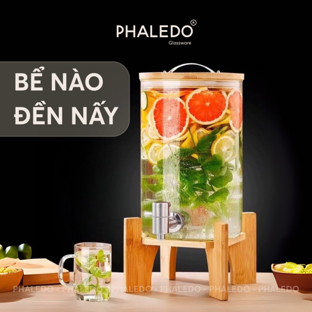 Bình Nước Thuỷ Tinh Borosilicate Cao Cấp Chịu Nhiệt Tốt Cho Nhà Hàng, Quán Ăn, Tiệc Tùng, Chân Đế Gỗ Tre -PHALEDO