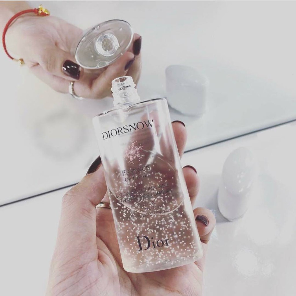 Tinh Chất Trắng Da Giảm Thâm Nám Dior Diorsnow Essence of Light của Pháp tupe 7ml Diorsnow Essence of Light 7ml #60 Tinh Chất Trắng Da Giảm Thâm Nám Dior Diorsnow Essence of Light của Pháp tupe 7ml Diorsnow Essence of Light 7ml