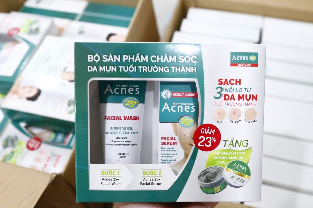 Bộ Sản Phẩm Chăm Sóc Da Mụn Tuổi Trưởng Thành Acnes Facial Wash