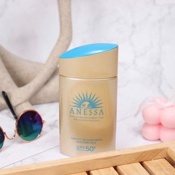 Sữa Chống Nắng Anessa Perfect UV Sunscreen Skincare Milk 60ml (Mẫu Mới)