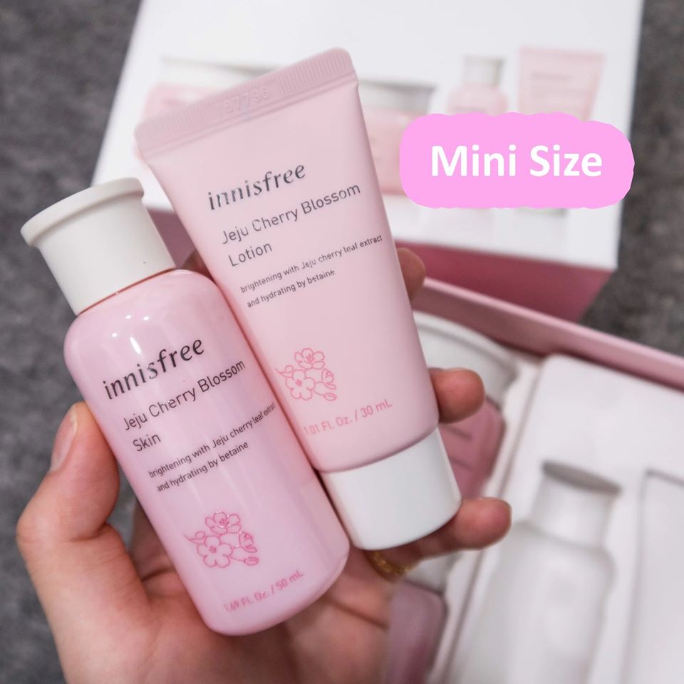 Bộ Dưỡng Da Innisfree Jeju Cherry Blossom Duo Kit 2 Món