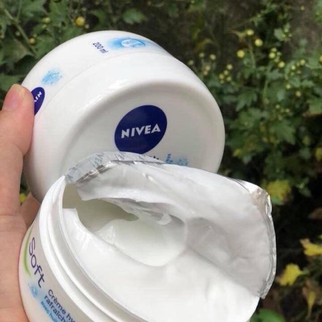 Kem dưỡng ẩm Nivea Soft Moisturising Cream 200ml