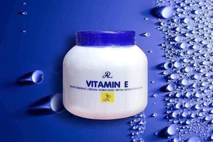 Kem dưỡng ẩm Vitamin E Thái Lan 200g