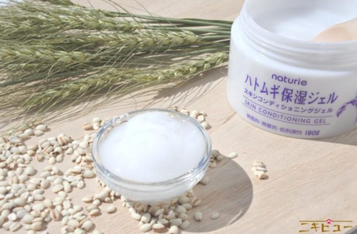 Kem dưỡng ẩm ý dĩ Naturie Nhật