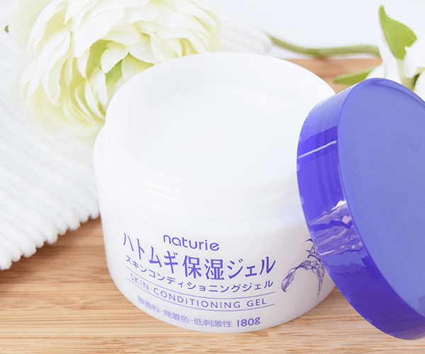 Kem dưỡng ẩm ý dĩ Naturie Nhật