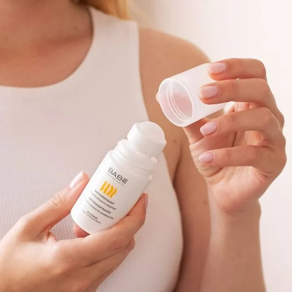 Lăn Khử Mùi Babe Deodorant Desodorante 24H 50ml